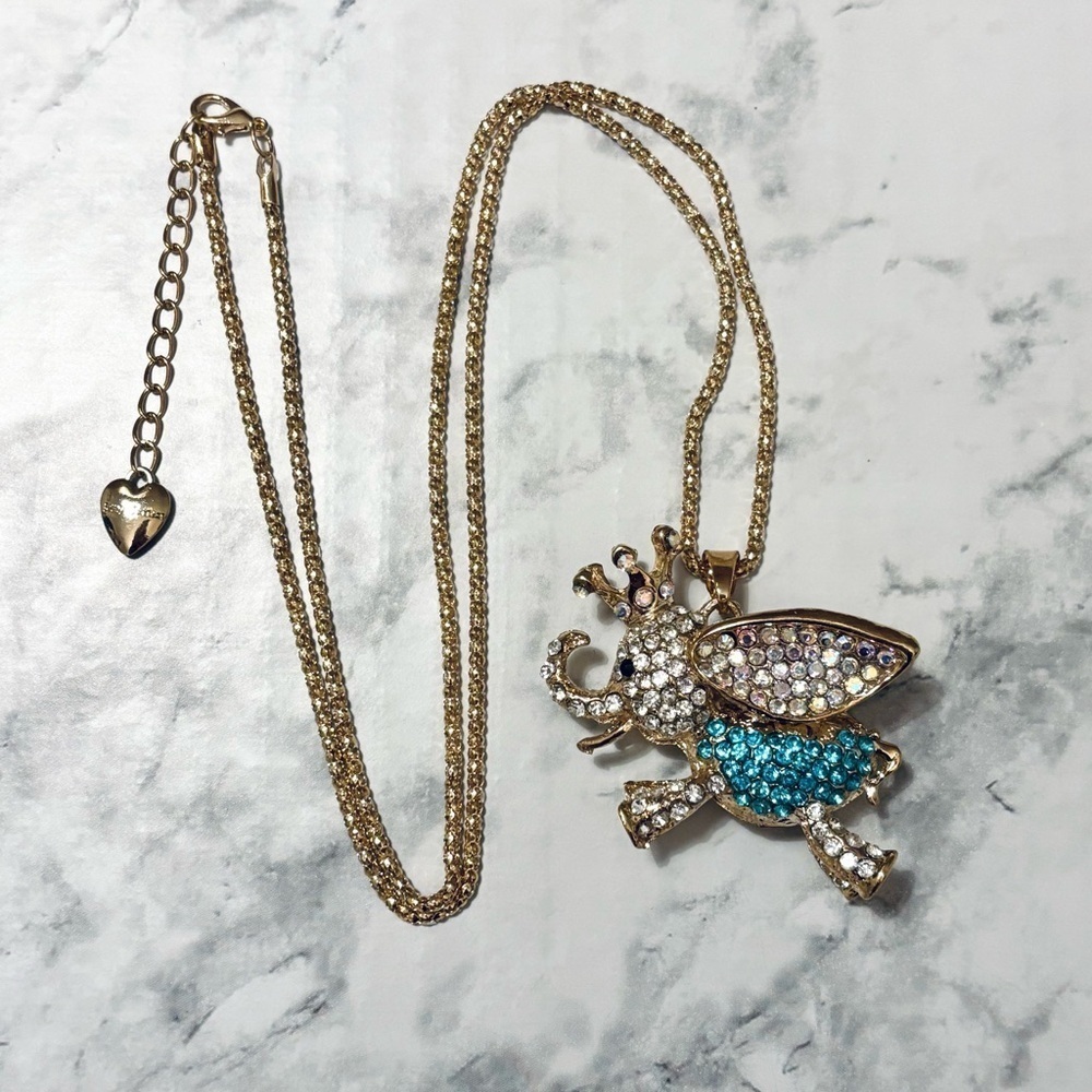 Betsy Johnson Necklace Rhinestone Elephant Crown Royal Hold Tone